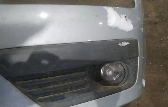 Ford Focus Front bumper lower grill 