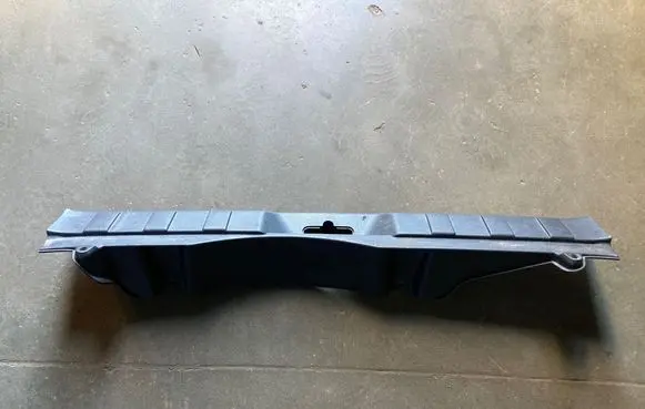 Nissan X-Trail T31 Trunk/boot sill cover protection 84992JG00A