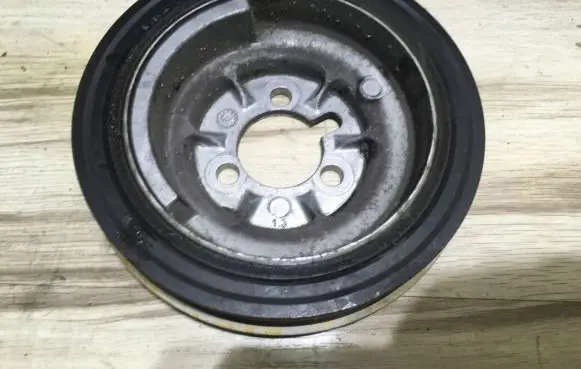 Citroen C3 Crankshaft pulley