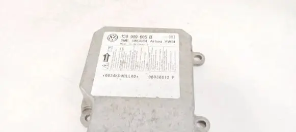 Volkswagen PASSAT B5.5 Airbag control unit/module 1C0909605b 5wk43124