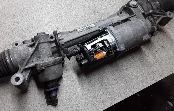 Mercedes-Benz C W205 Steering rack A2054608101
