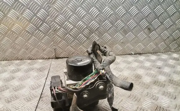 Jeep Patriot ABS Pump p04877068aa