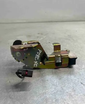 Porsche Cayenne (9PA) Tailgate lock latch 7L0827506E