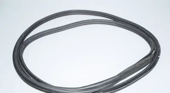 BMW 1 F20 F21 Trunk rubber seal (body) 