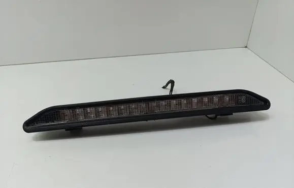 Opel Zafira A Third/center stoplight 90582025