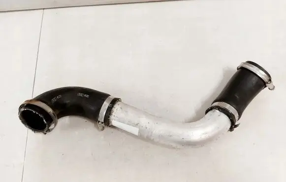 KIA Sorento Air intake hose/pipe