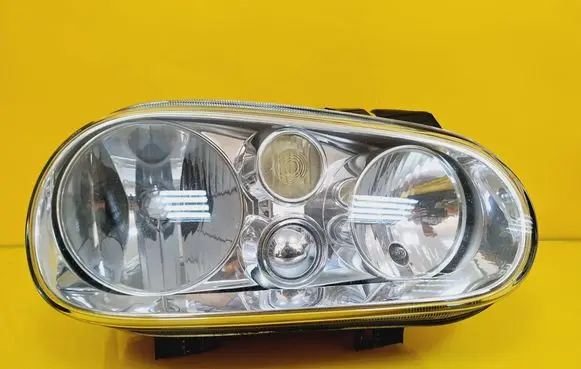 Volkswagen Golf IV Headlight/headlamp 1J1941016B