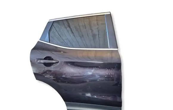 Nissan Qashqai Rear door 