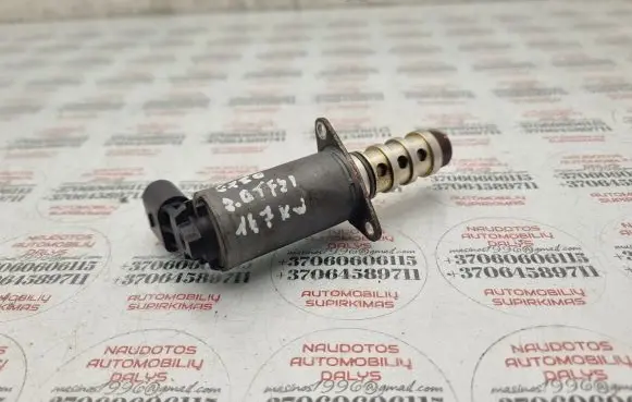 Seat Exeo (3R) Camshaft vanos timing valve 06F109257C