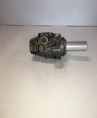 Opel Frontera B Master brake cylinder