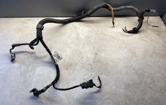 Opel Meriva A Positive cable (battery) 55556006 10880413