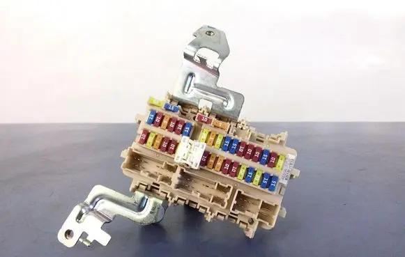 Nissan Qashqai Fuse box set 