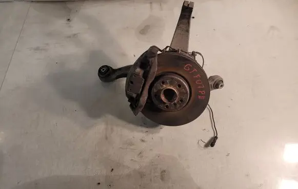 BMW 5 GT F07 Front wheel hub spindle knuckle