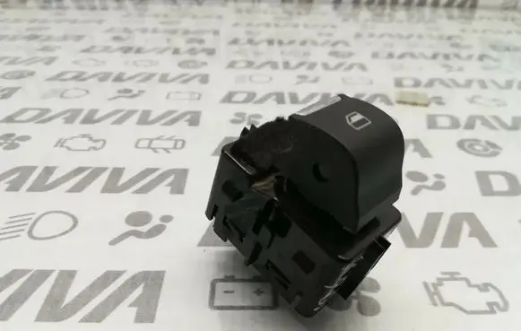 Ford Mondeo MK IV Electric window control switch DG9T14529ABW