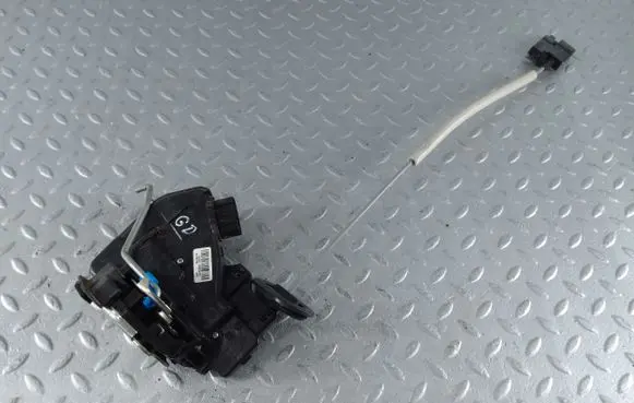 KIA Optima Rear door lock 81420D4020