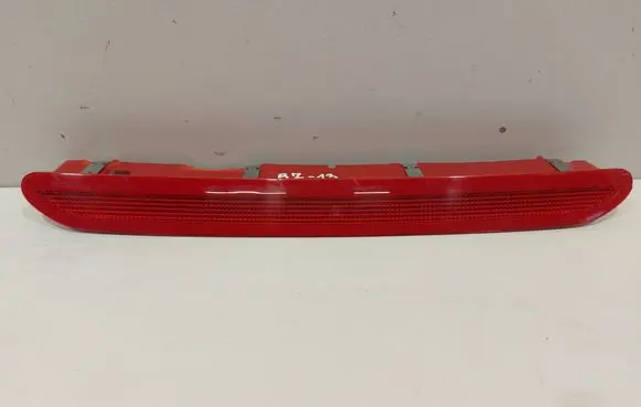 Volkswagen PASSAT B7 Third/center stoplight 1K6945097A