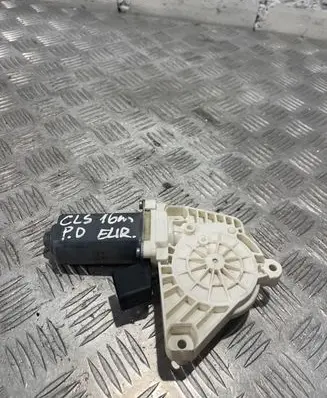 Mercedes-Benz CLS C218 X218 Front door window regulator motor A2078200542