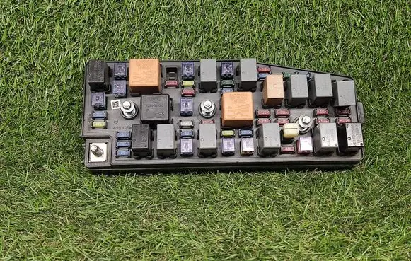 Opel Antara Power management control unit 94580644