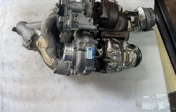 Mercedes-Benz E W213 Supercharger 10009700414 A6540906401