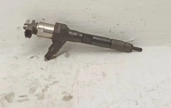 Mazda 3 II Fuel injector R2AA13H50 001102M53748 BM008050