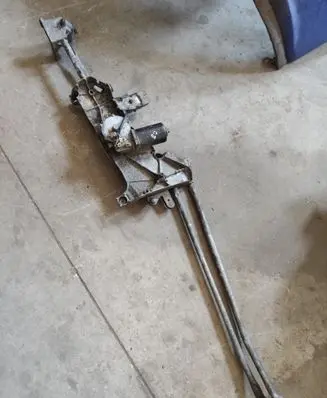 Citroen C8 Front wiper linkage and motor 5374B