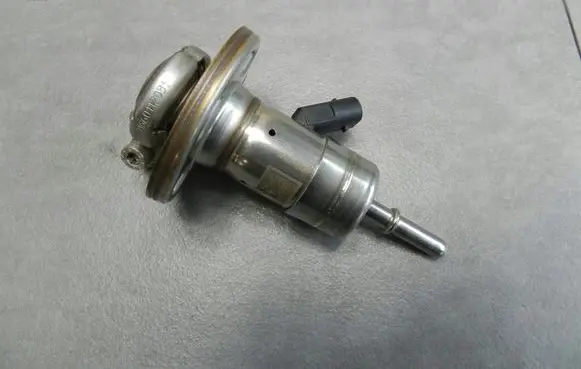 Volkswagen Arteon AdBlue injector 05L131113E