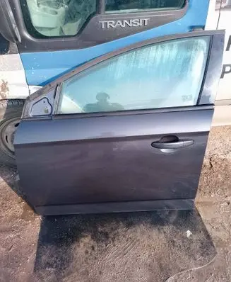 Ford Mondeo MK IV Front door 