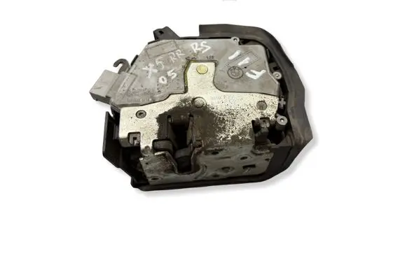 BMW X5 E53 Rear door lock 8402602