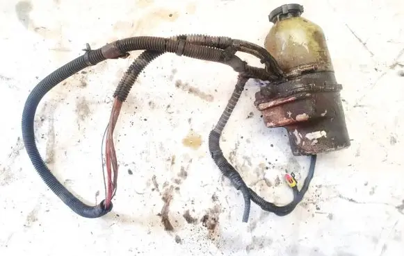 Opel Astra G Power steering pump 1040085003094d0