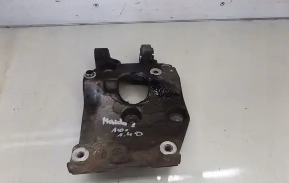 Mazda 2 A/C compressor mount bracket