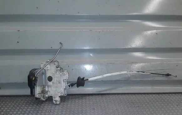 Audi A6 S6 C6 4F Front door lock 4F1837016