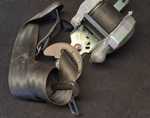 Hyundai i40 Front seatbelt 888103Z000RY