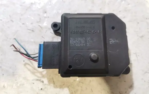 Seat Ibiza III (6L) Air flap motor/actuator 309368300