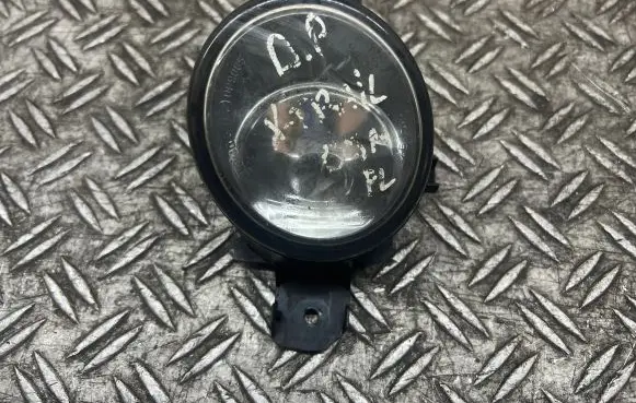 Toyota Avensis T250 Front fog light 89210656