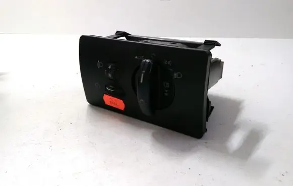 Ford Mondeo Mk III Light switch 1S7T13A024FB 04052751