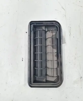 Volkswagen Jetta VI Quarter panel pressure vent 3C0819465