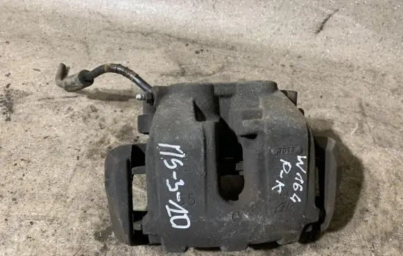 Mercedes-Benz ML W164 Front brake caliper