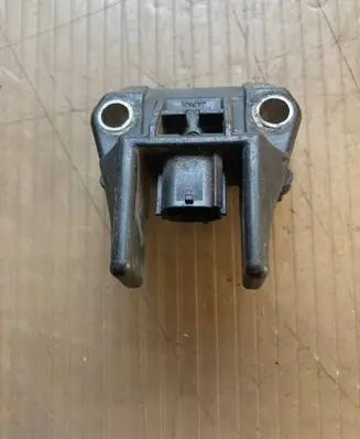 Lexus RX 330 - 350 - 400H Airbag deployment crash/impact sensor 8917345050