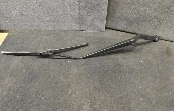 BMW X5 F15 Windshield/front glass wiper blade 7304071