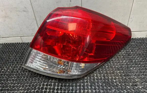 Subaru Legacy Rear/tail lights 22020067