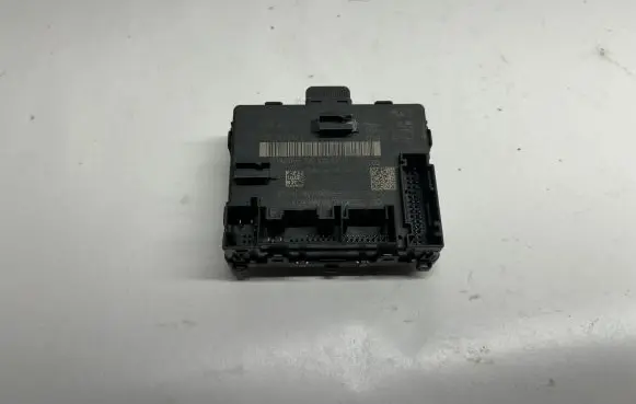 Audi A3 S3 8V Door control unit/module 5Q0959593F 5Q0959593