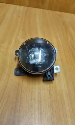 Citroen C4 III e-C4 Front fog light 90092347