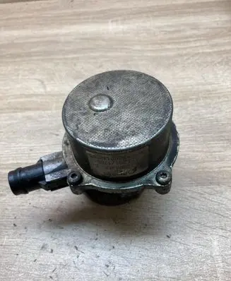 Renault Kangoo I Vacuum pump 8200113585