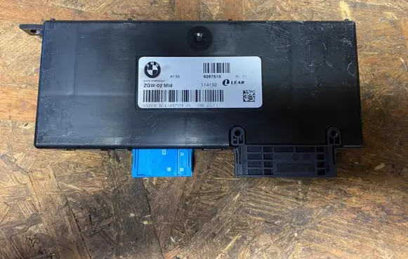 BMW 5 F10 F11 Gateway control module 9267515