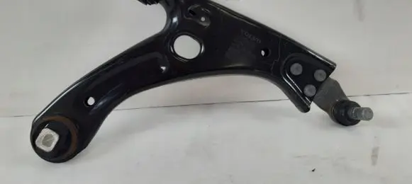 Volvo XC40 Front control arm 31658402