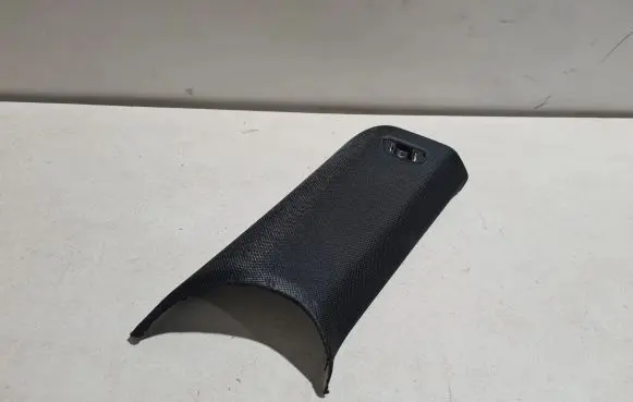 (C) pillar trim