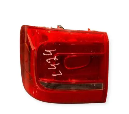 Volkswagen Touran II Rear/tail lights 176397