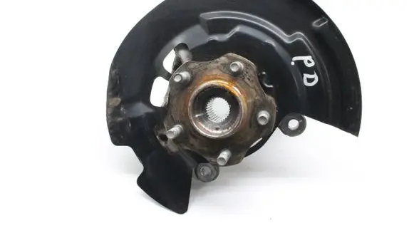 Nissan X-Trail T33 Front wheel hub