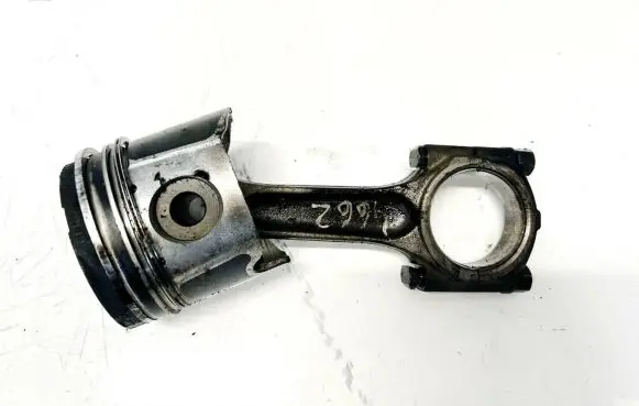 Citroen Xsara Picasso Piston with connecting rod