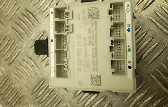 Mercedes-Benz C W206 Door control unit/module A2239001526